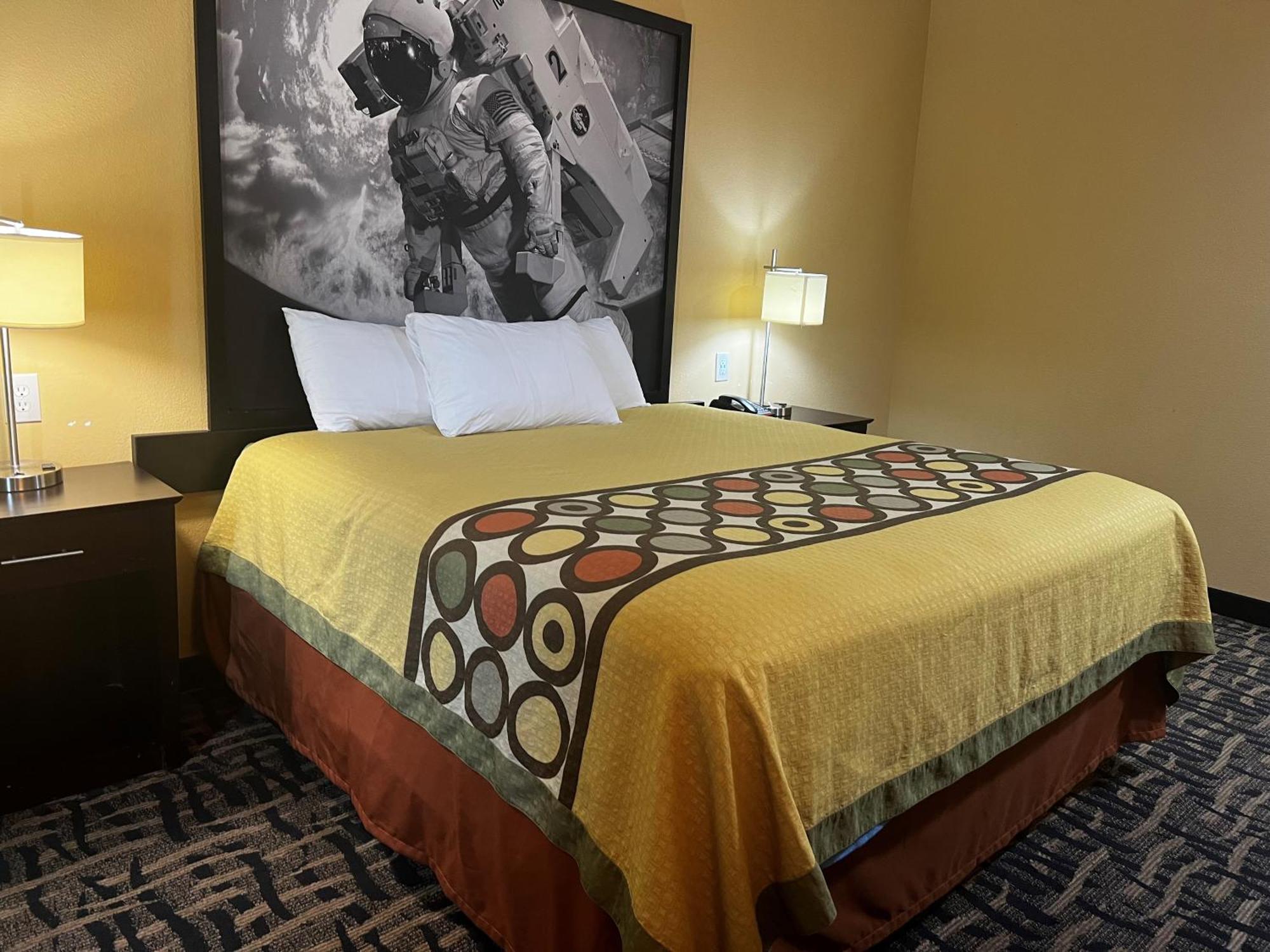Super 8 By Wyndham Pasadena Hotel Ngoại thất bức ảnh