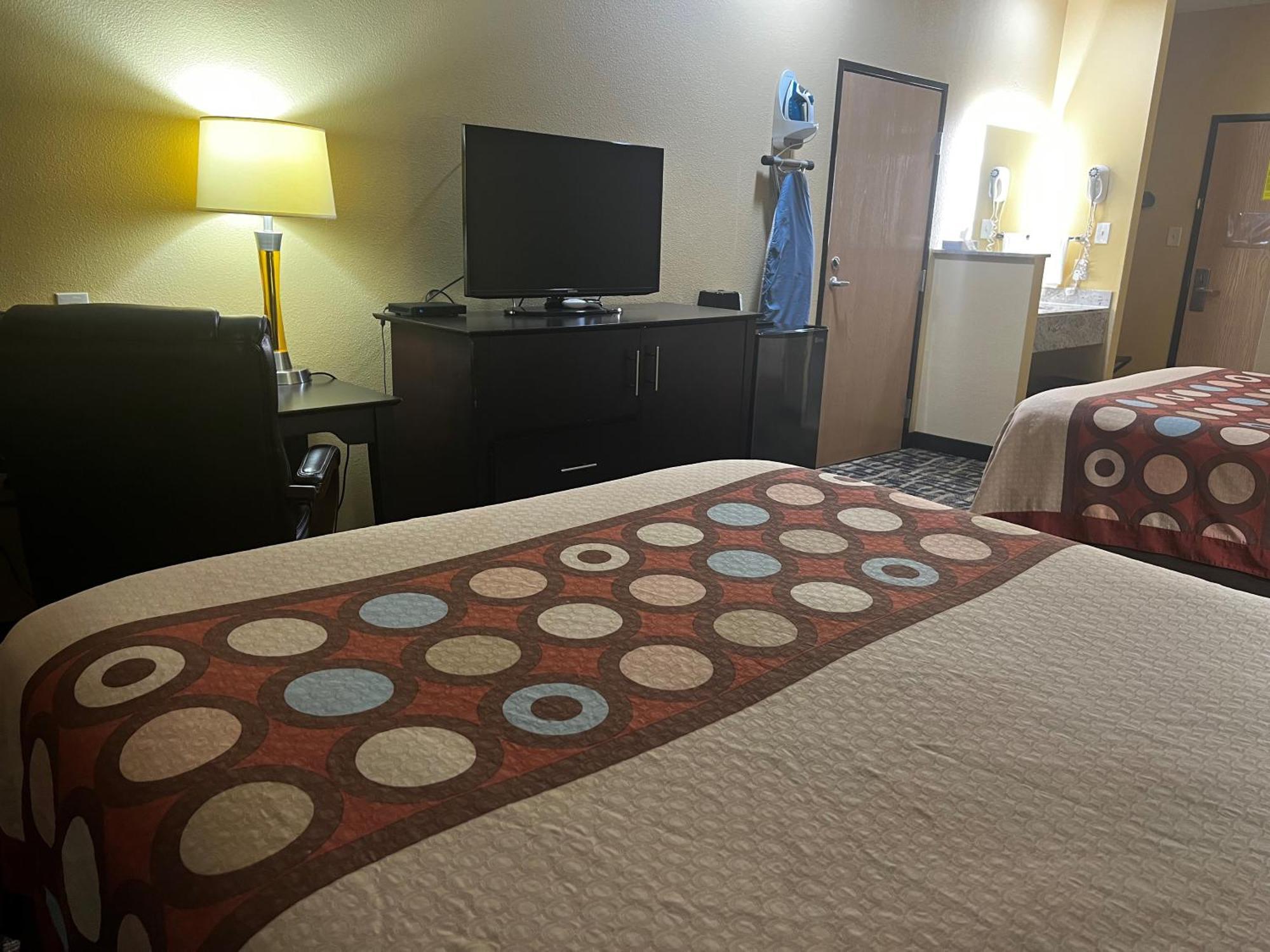 Super 8 By Wyndham Pasadena Hotel Ngoại thất bức ảnh